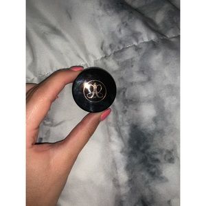 Anastasia Beverly Hills dip brow